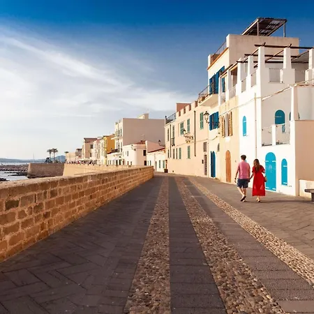 Charming And Comfy Apartment In Alghero Apartment *